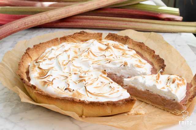 Rhabarber Kuchen mit Baiser